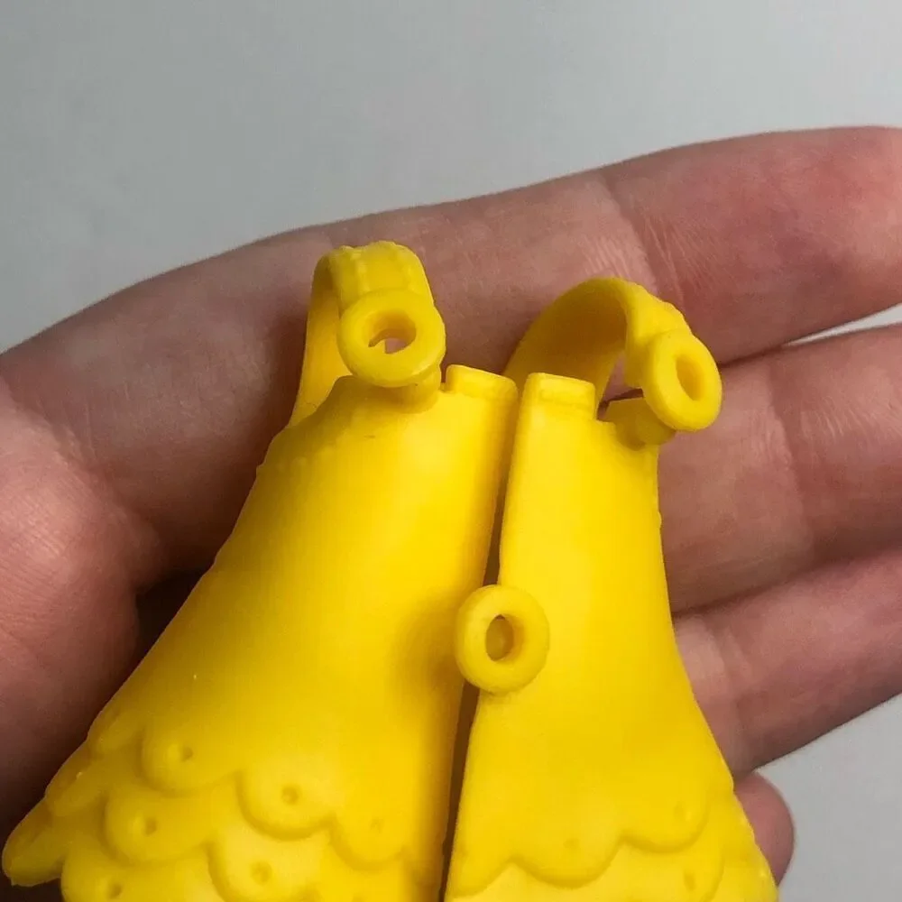 yellow rubber doll dress paint brushes‎ artist doll action figure replacement